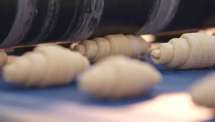 Croissant production
