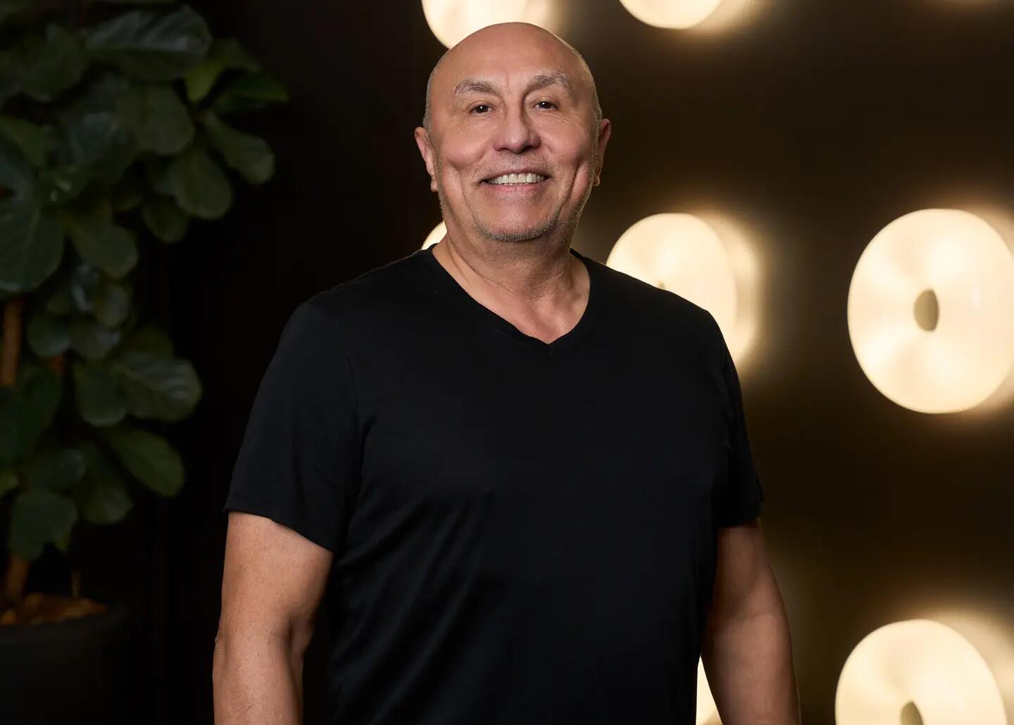 Mario A Hernandez